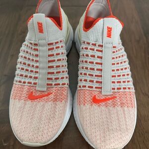 Nike React Phantom Run Flyknit 2